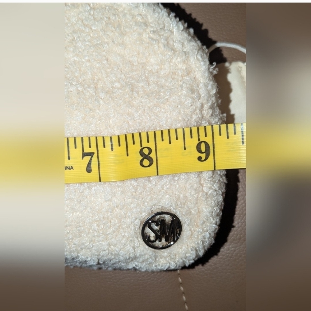 NWT Steve Madden White Sherpa Crossbody/ Waist Bag - Picture 5 of 7